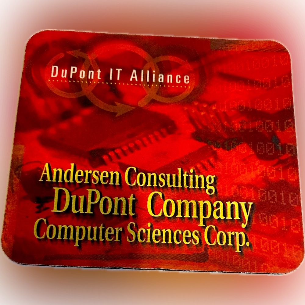 VTG 1996 DUPONT IT ALLIANCE ANDERSON CONSULTING COMPUTER SCIENCES CORP MOUSE PAD